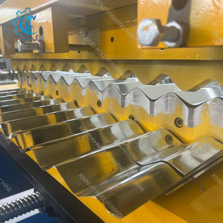 Corrugated Iron Machine