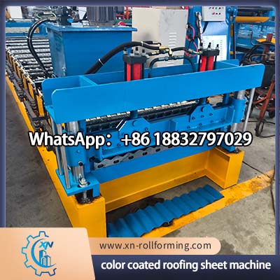 Metal roofing sheet making machine with PLC control and hydraulic cutting system