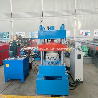 Machine de Formage Automatique de Barrières W-Beam pour Autoroutes